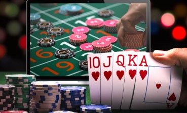 Exploring Online Gambling: Fact or Fiction?